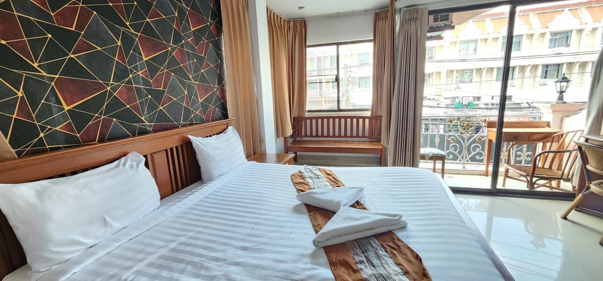 Royal Sweet Hotel Patong Екстериор снимка