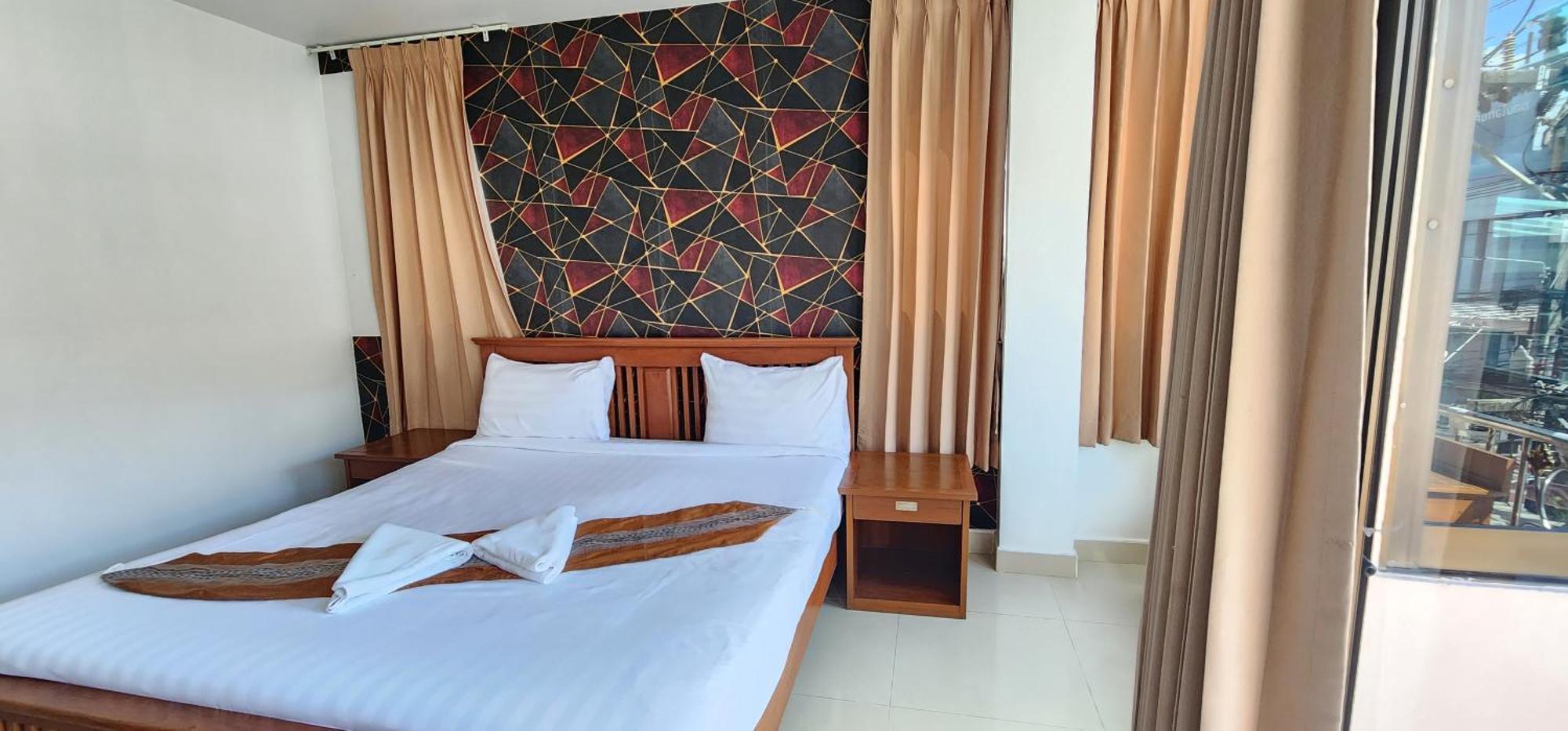 Royal Sweet Hotel Patong Екстериор снимка