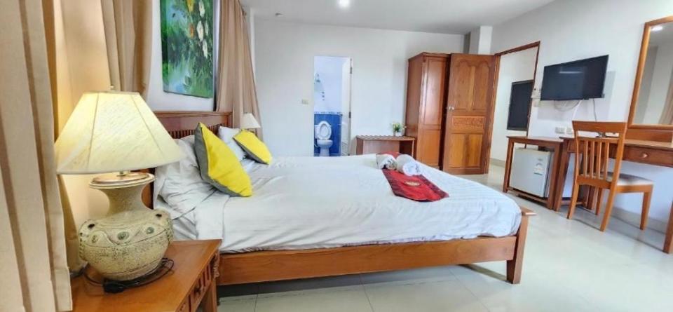 Royal Sweet Hotel Patong Екстериор снимка